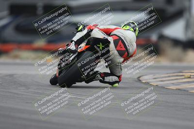 media/Sep-21-2025-Race Pace (Sun) [[98bf33ef95]]/Non Verified/5-Turn 16 (11am)/